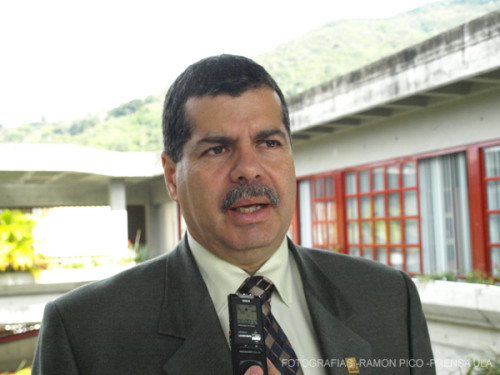 Raúl Huizzi, decano de la Faces (Foto Ramón Pico)