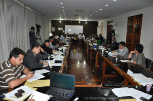 Debido a la materia tratada los consejeros plenaron el gran Salón del Consejo Universitario. (Fotografía: Lander Altuve)