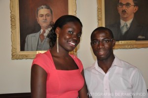 Marilia Hiangalalo y Eugenio Bandola, expresaron sus palabras de afecto hacia el recinto universitario que les abrió las puertas, así como también a los profesores y a quienes fueron como su familia en la ciudad de Mérida (Fotografía: R. Pico)