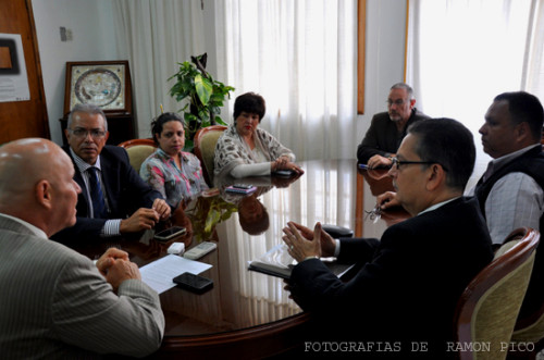 La comisión fue instalada en el despacho rectoral y sostendrá reunión todos los lunes