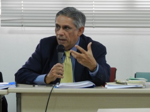 El profesor Alejandro Gutiérrez alertó sobre la difícil situación presupuestaria que presentan para culminar satisfactoriamente este año