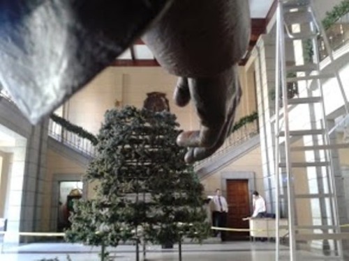 Los trabajos de ornamentación avanzan de la mano de Ivo, Alfonso, Santos, Freddy, Joel y Alfredo (Foto: Danilo Figueroa)