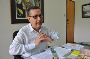 Profesor Luis Alfredo Angulo, decano de la Facultad de Humanidades y Educación de la Universidad de Los Andes (Fotografía: L. Altuve)