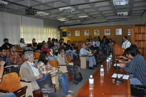 La Cátedra Libre Simón Bolívar sirvió de escenario para la disertación sobre la lucha armada en Venezuela en los años sesenta (Fotografía: R. Pico)