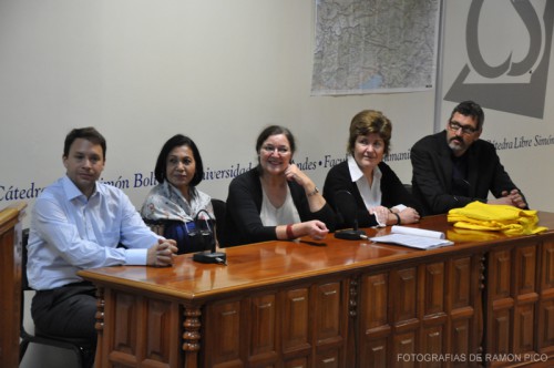 La profesora Antonia Kettl indicó que, por ser una actividad académica dictada en alemán, los estudiantes se sienten motivados de manera especial ya que será una base para el fortalecimiento del aprendizaje y el conocimiento de ese idioma (Fotografía: R. Pico)