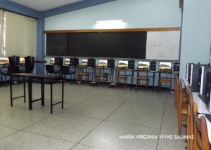 Más de 50 equipos fueron entregados por el Ministerio de Educación Universitaria (foto: María V. Vivas)